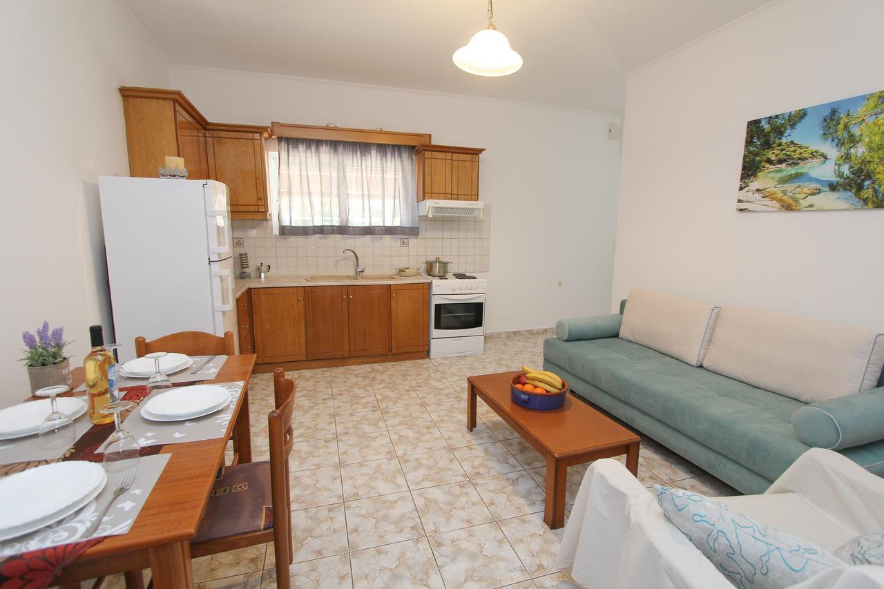 Seablue Houses Трагаки Екстериор снимка